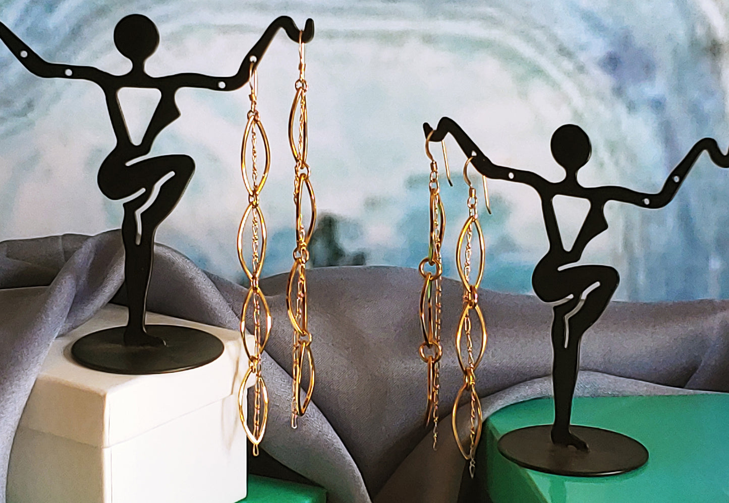 Leaf link drop hoop earrings