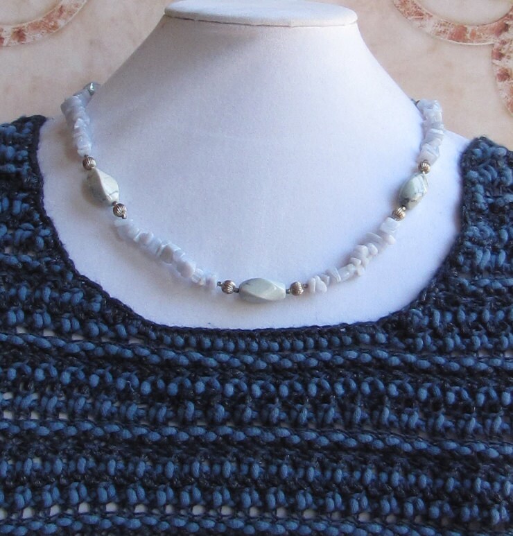Blue agate chip and blue howlite necklace and dangle earrings