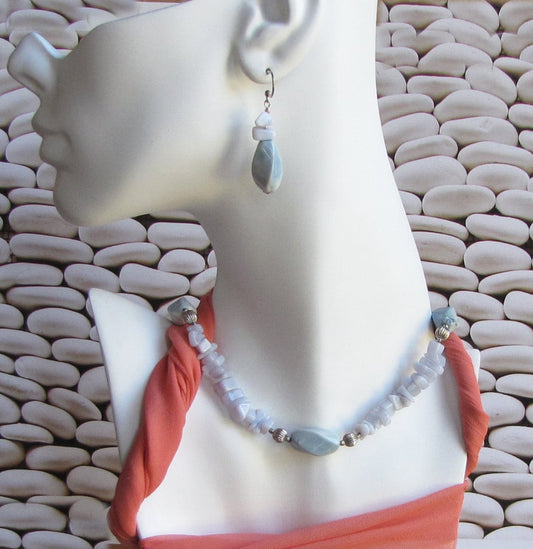 Blue agate chip and blue howlite necklace and dangle earrings