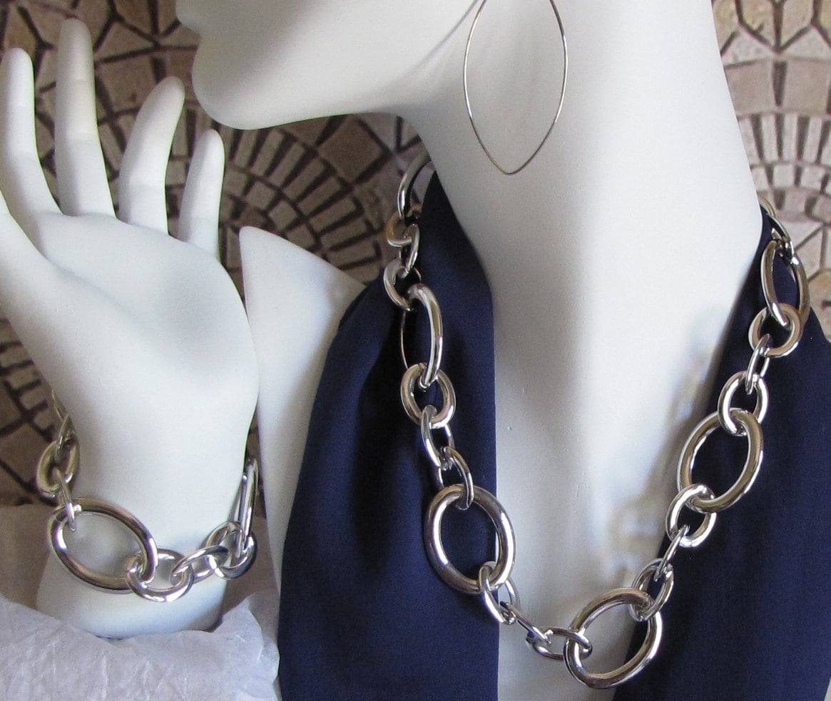 Bastille statement chain necklace