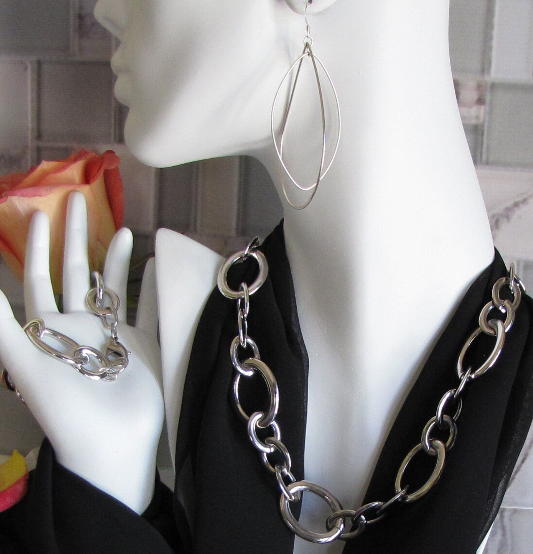 Bastille statement chain necklace