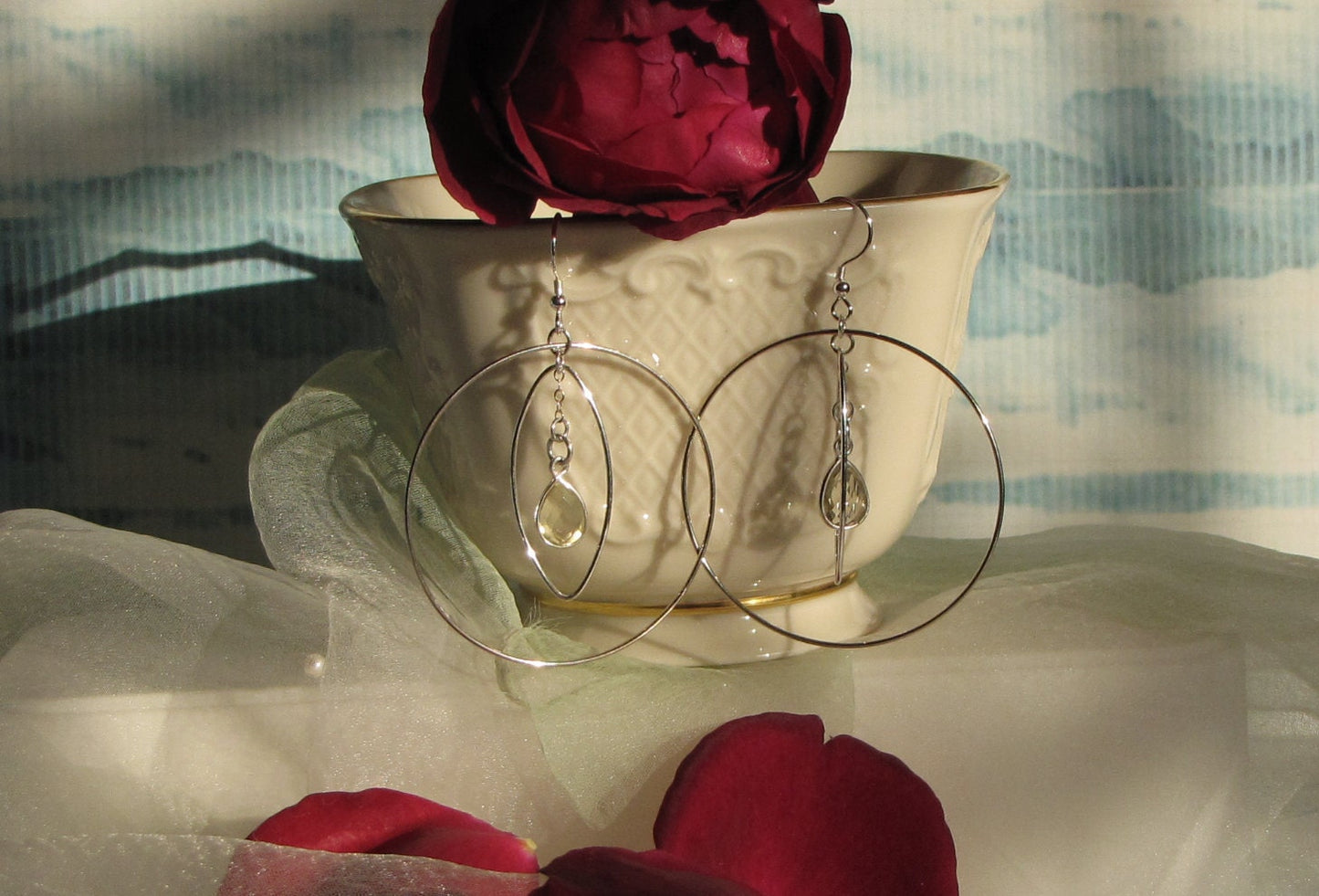 Art fashion fusion hoop earrings