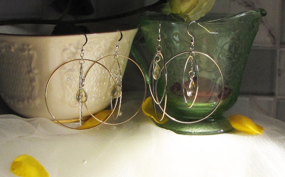 Art fashion fusion hoop earrings
