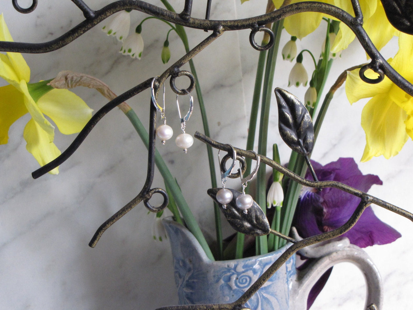 Silver lever back fresh water pearl drop earrings