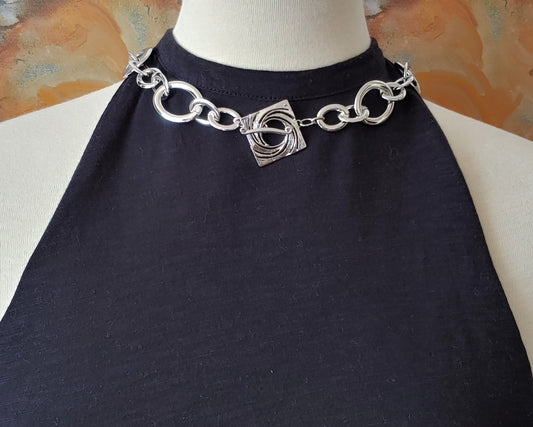 Collar style Bastille chain necklace and matching bracelet