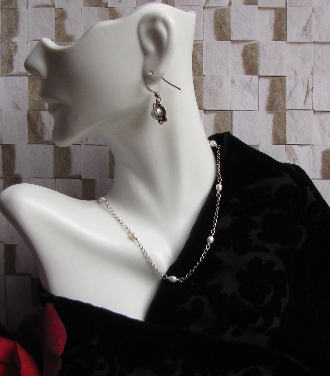 Sterling silver freshwater pearl tin cup necklace