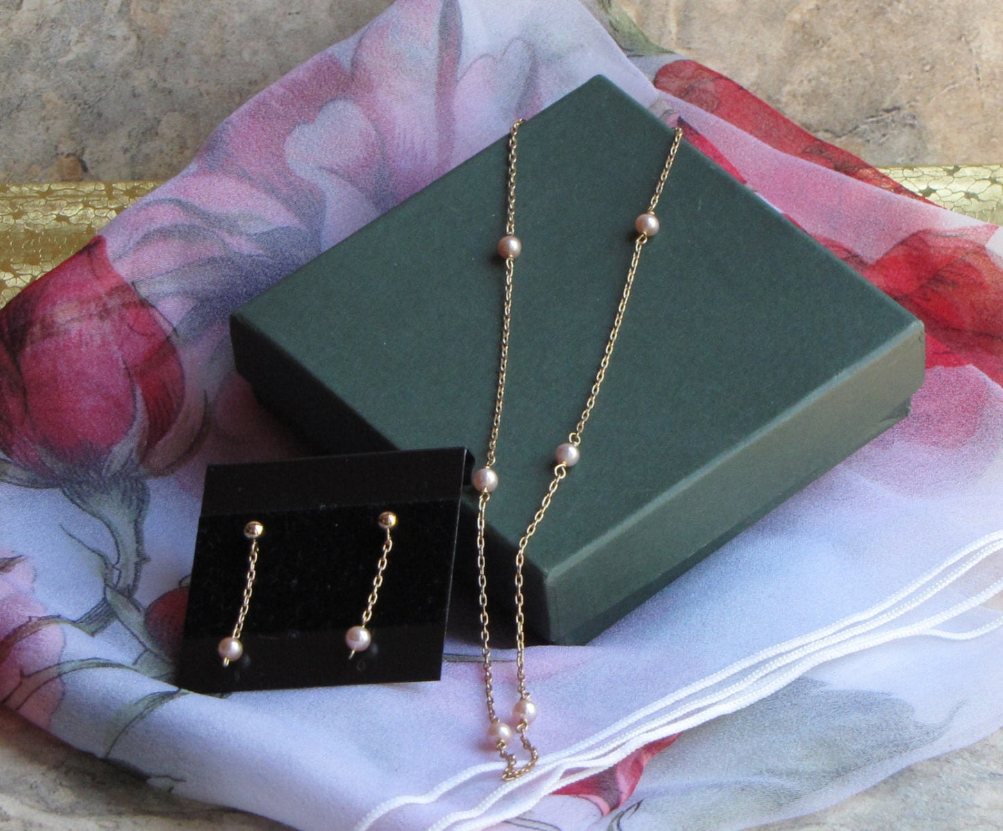 Freshwater pearl tin cup necklace with pearl dangle drop earrings