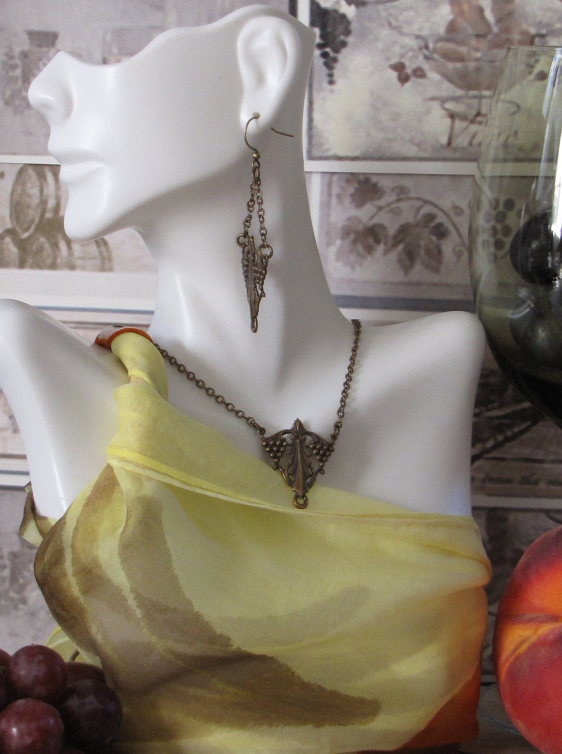 Small grape leaf pendant necklace and matching earring set