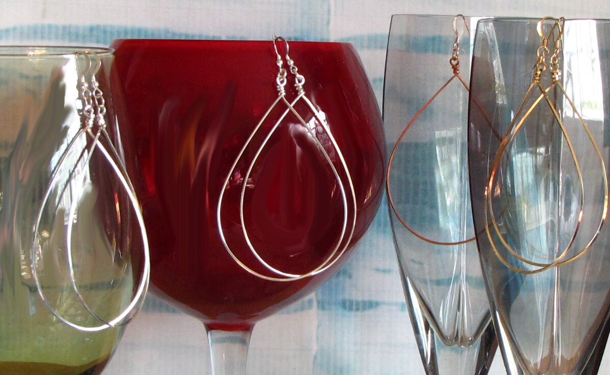 Zero slip teardrop hoop earrings